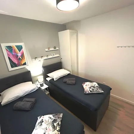 Town 2 Apartman *