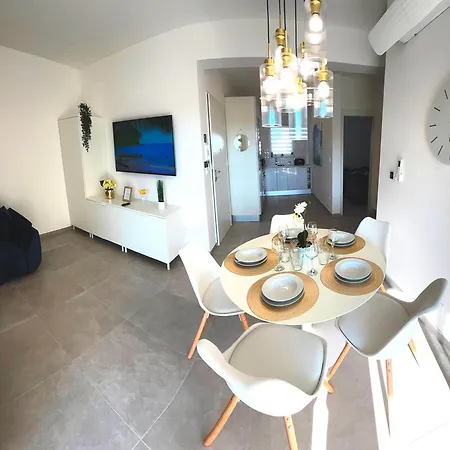 Town 2 Apartment