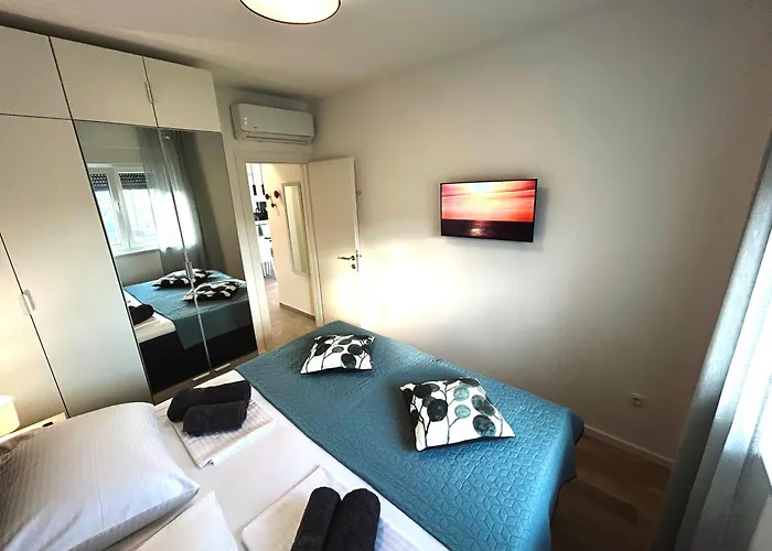 Town 2 * 特罗吉尔